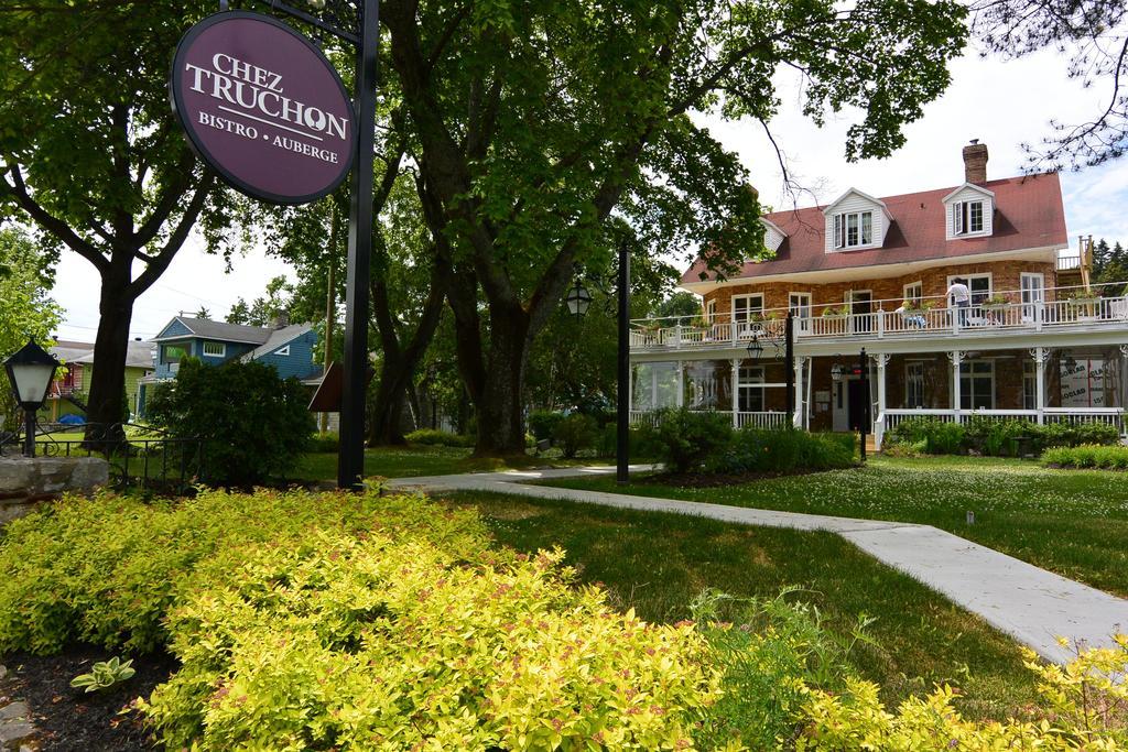 Chez Truchon Bistro-Auberge La Malbaie Exterior foto