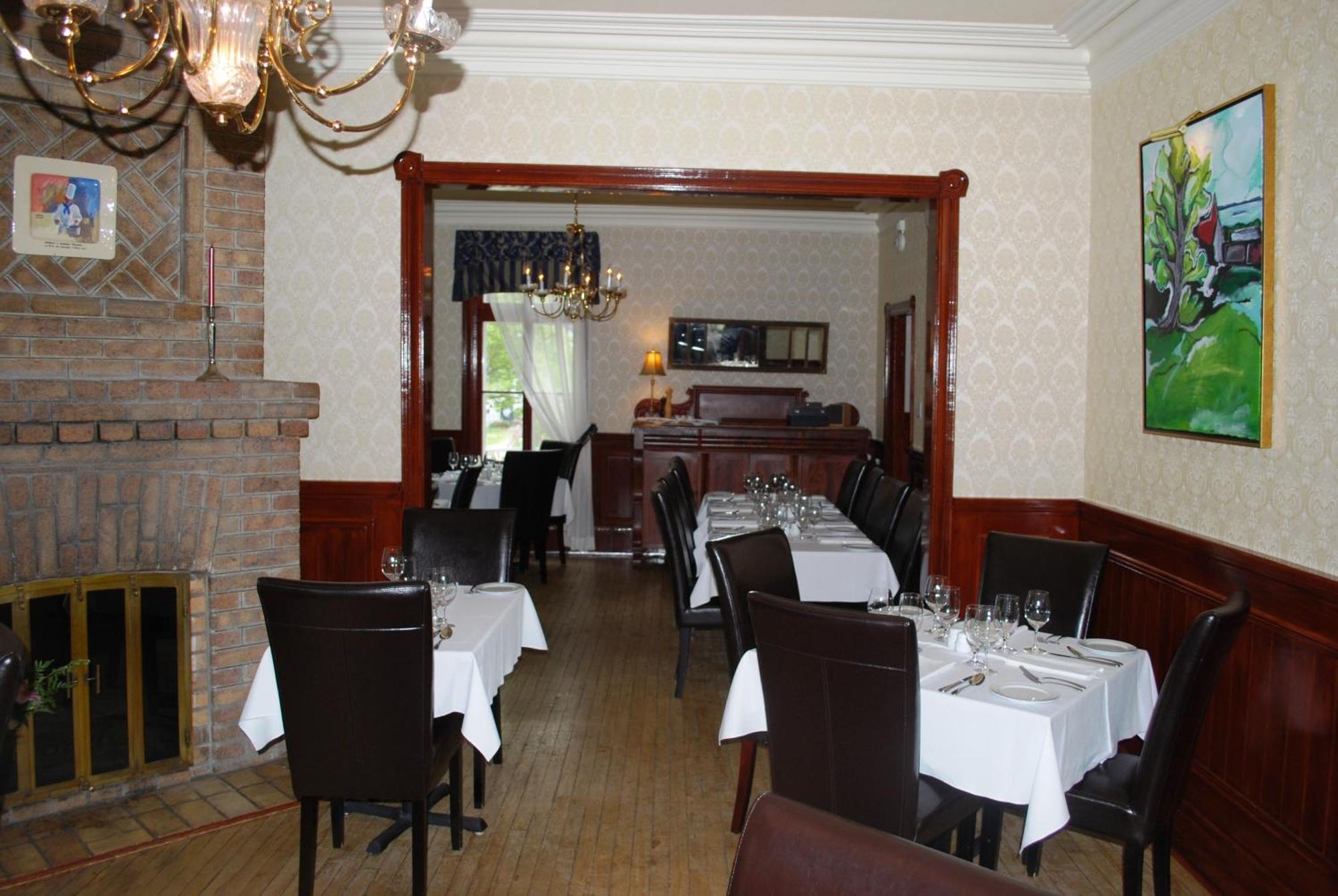 Chez Truchon Bistro-Auberge La Malbaie Exterior foto